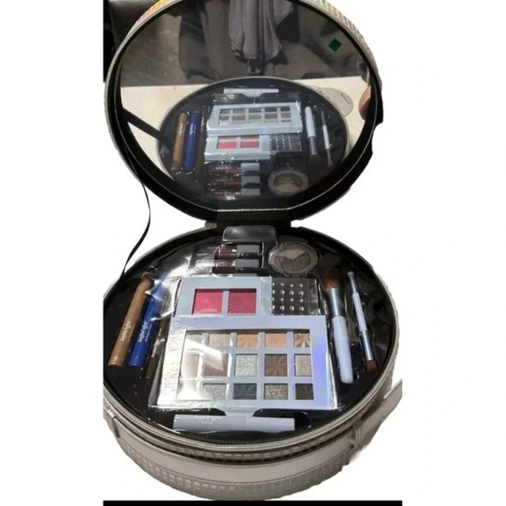 Ulta Beauty Makeup JoyBright Beauty Box: Disco Dreams 33 Piece Collection & Case
